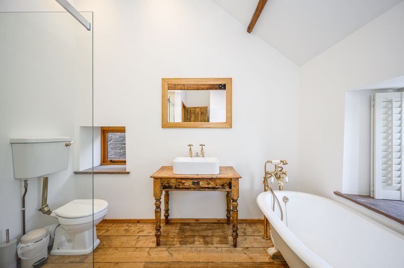 Bathroom- click for photo gallery